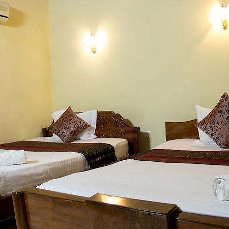 Royal Guest House Phnom Penh Bagian luar foto