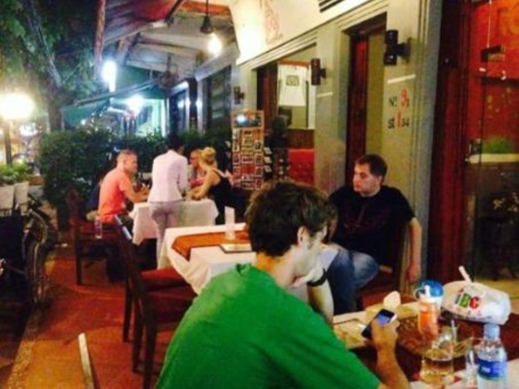 Royal Guest House Phnom Penh Bagian luar foto