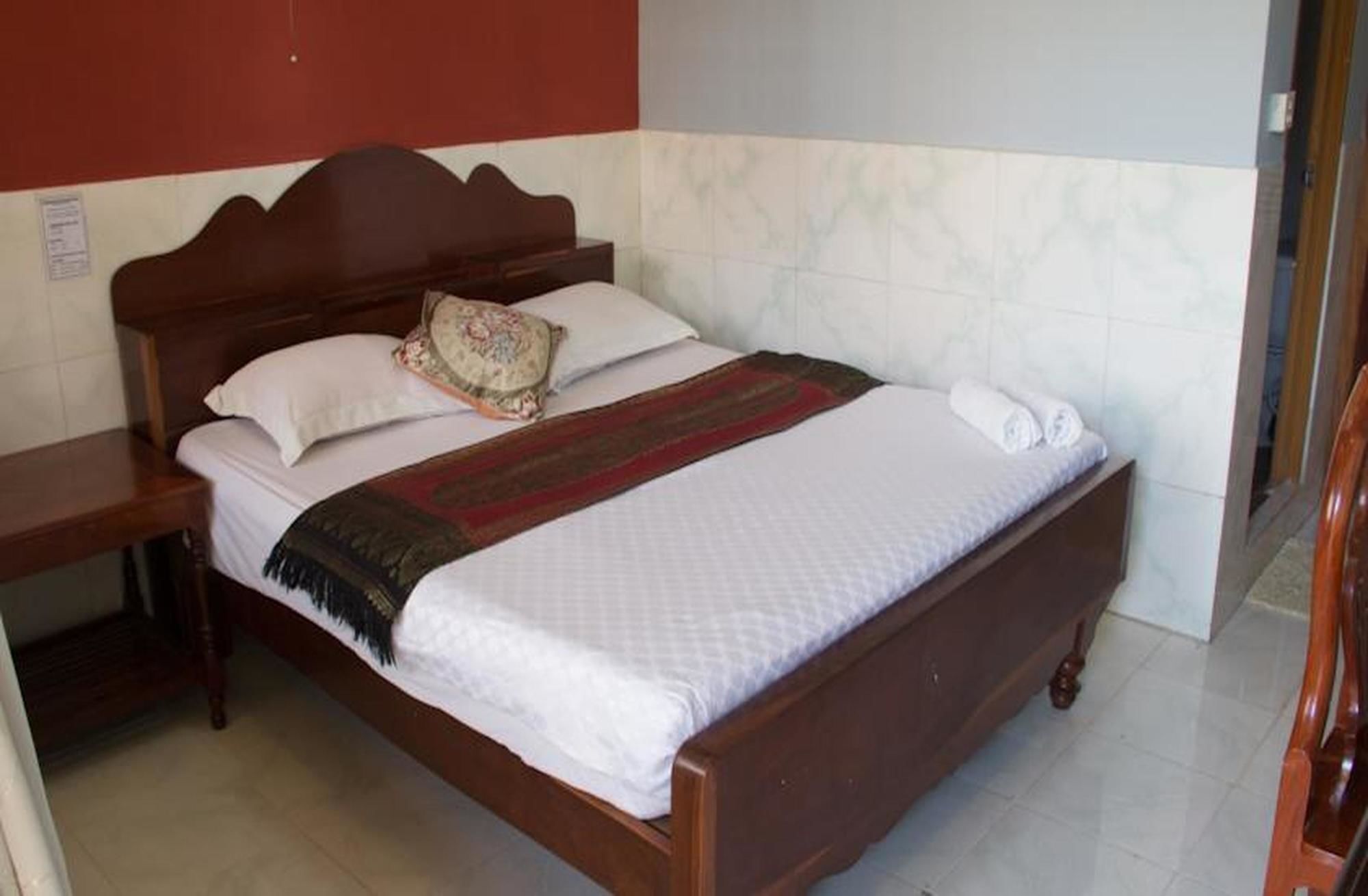 Royal Guest House Phnom Penh Bagian luar foto